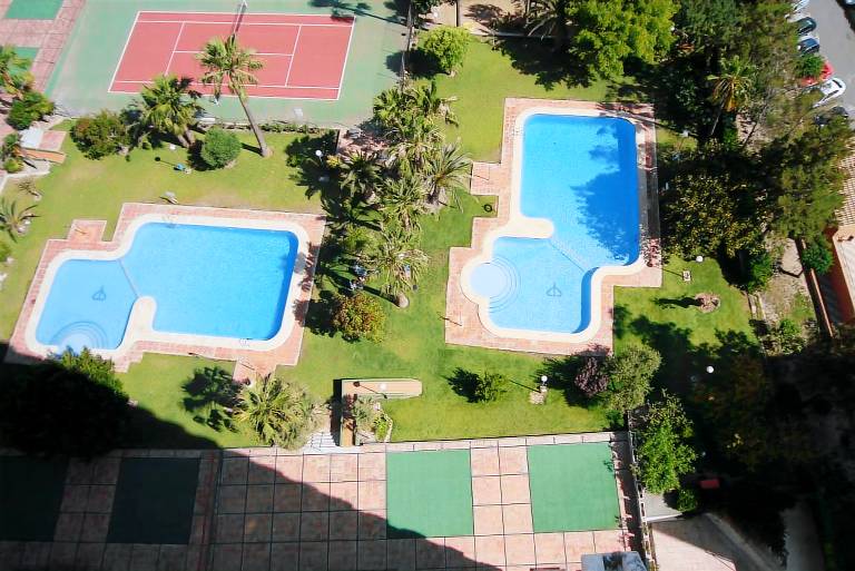 Apartment with terrace, pool & garden | Pool view — photo 3