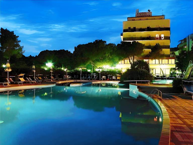 Hotel Ausonia in Milano Marittima