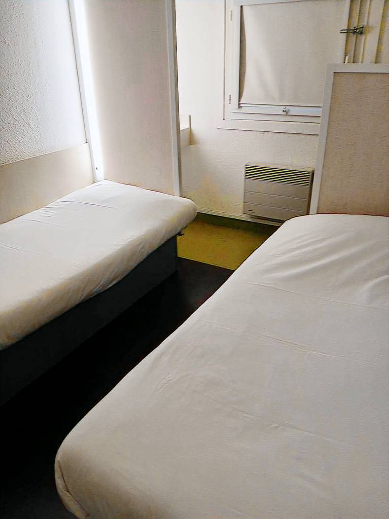 Unisotel Valenciennes EX-hotel F1 in Rouvignies