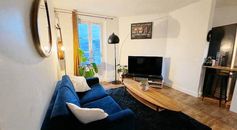 Apartment with 1 room for 4 persons in Montrouge