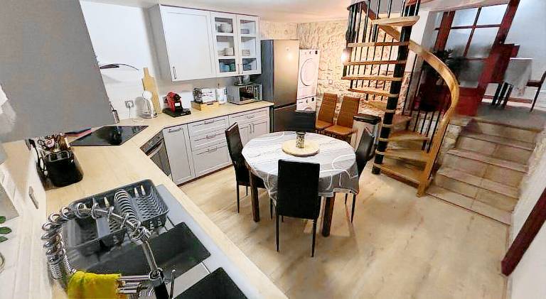 VR House 14 bedrooms 3 min metro 23 beds PARC EXPO — photo 4