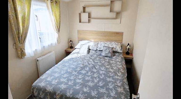 Lovely vacation home with pool | Next to the beach | Pets are welcome in Clacton-on-Sea