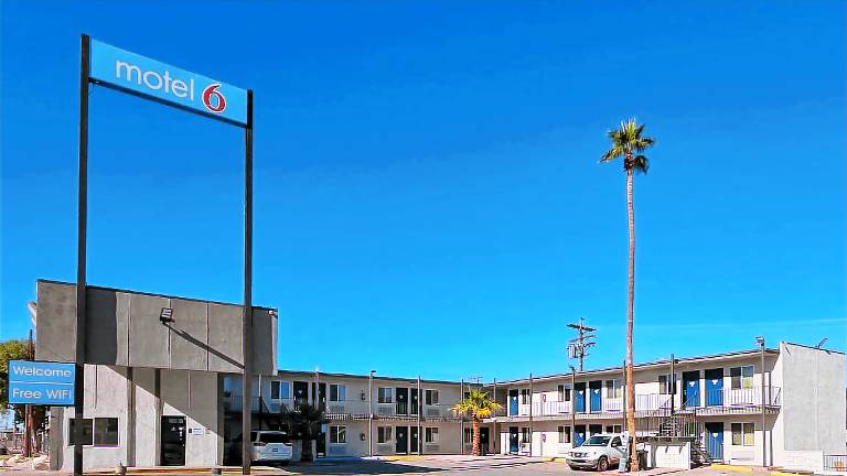 Motel 6 Blythe, CA - South — photo 5