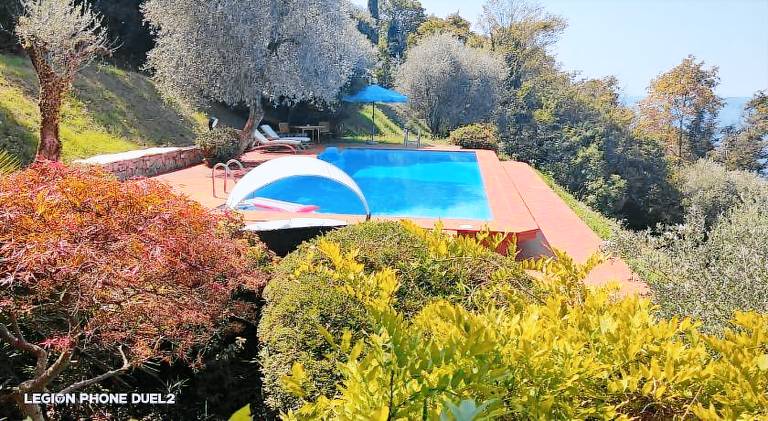 Villa with pool & hot tub — photo 5