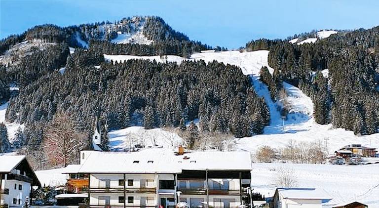 Holiday apartment with pool in Fischen im Allgaeu