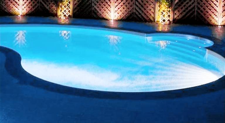 Farm with pool, terrace & garden — photo 4