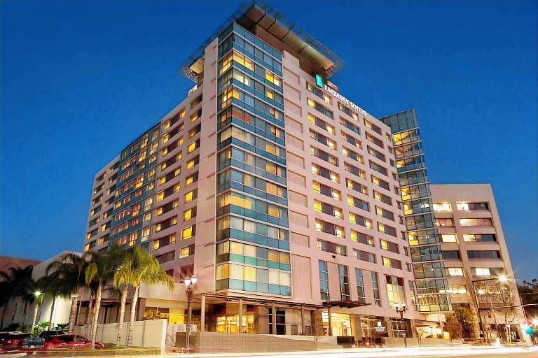 Embassy Suites by Hilton Los Angeles Glendale