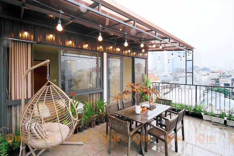 Spacious holiday apartment with terrace | Near Phạm Ngũ Lão Street | Pets allowed — photo 3