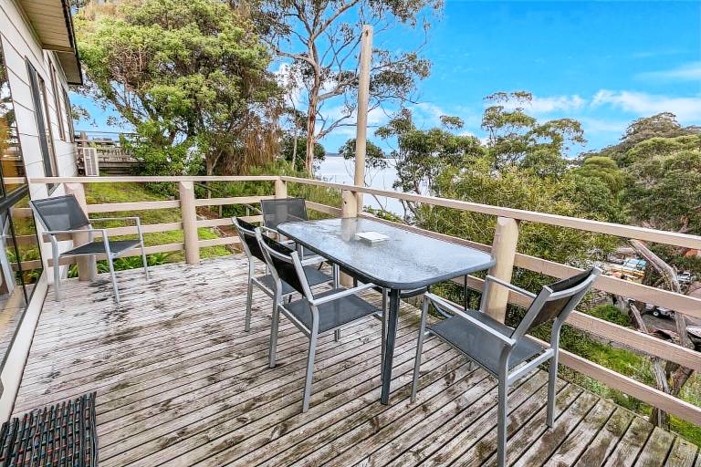 House Lakes Entrance