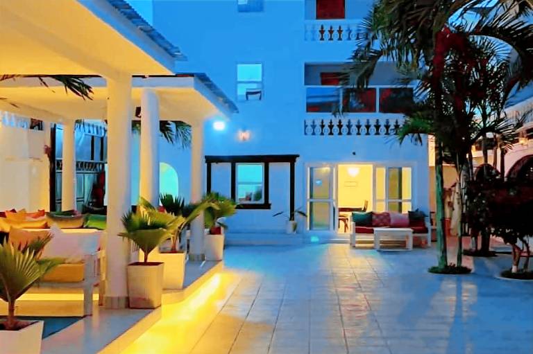 Aparthotelli Diani Beach