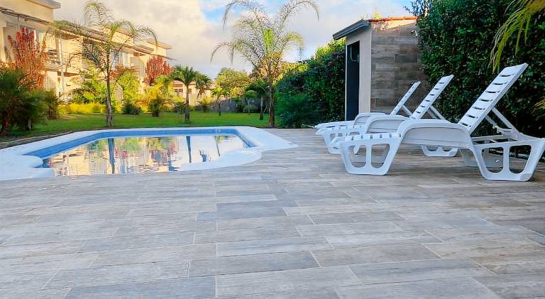 Rental apartment with pool, barbeque & terrace in Alajuela