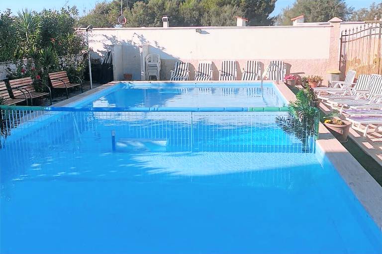Bed & Breakfast  Bari