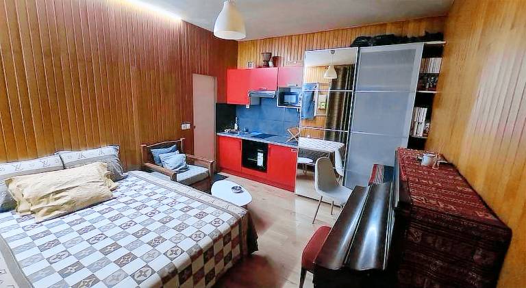 Nice holiday apartment with terrace | Pet-friendly in Aubervilliers