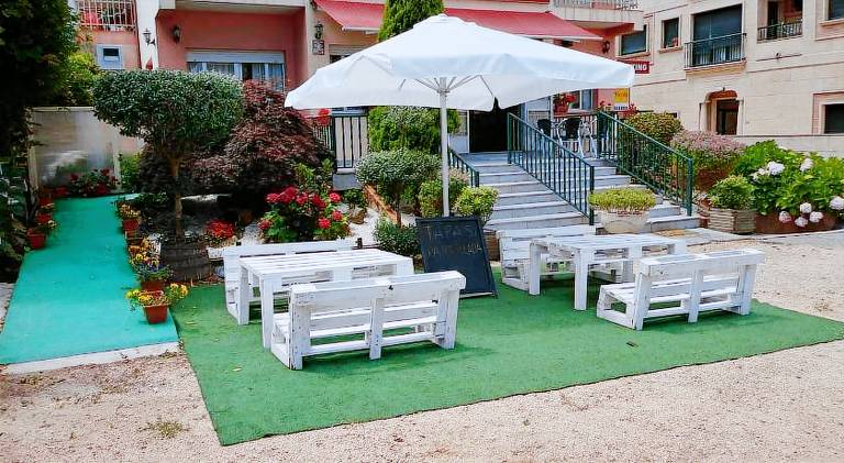 Holiday apartment with yard & terrace — photo 5