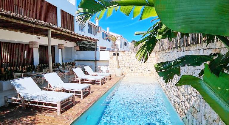 S&acute;Estancia Suites