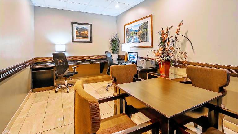 Best Western Plus Zion West Hotel — photo 5