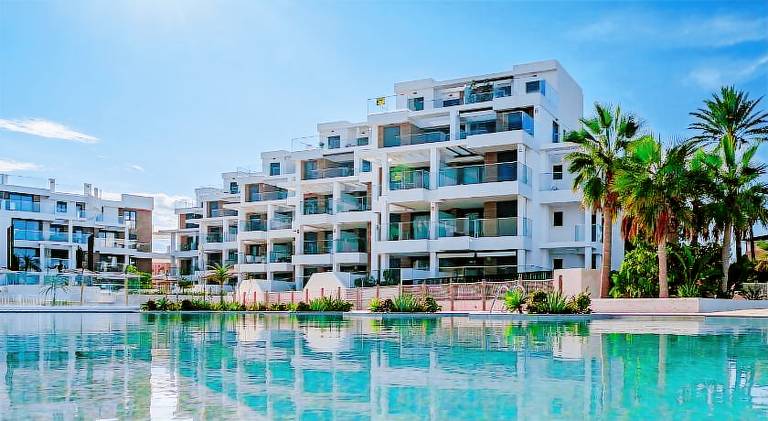 Apartment with pool | Beach nearby | Pets allowed — photo 3