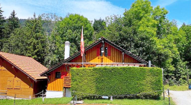 Nice chalet | Pets are welcome in Fribourg