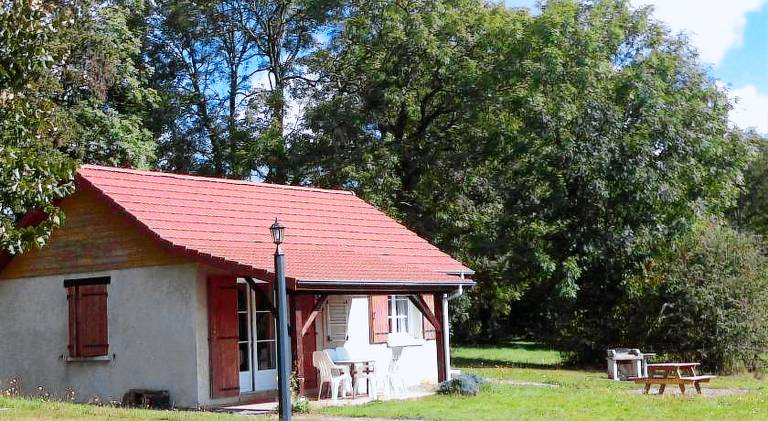 Vacation home with hot tub & pool | Pets are welcome — photo 4