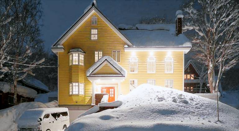 170 m&sup2; Ferienhaus