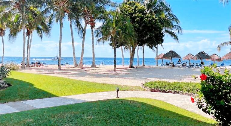 Beautiful rental apartment with pool | Next to the beach | Dogs allowed — photo 5