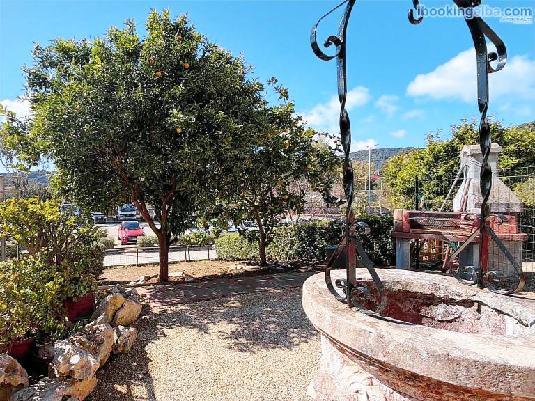 Child-friendly rental apartment with yard & barbeque | Next to the beach | Perfect for remote work | Dogs allowed — photo 2