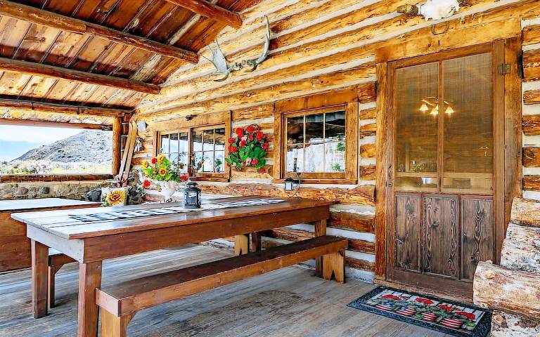 Lodge Cody