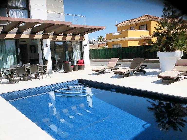 Villa Rojales