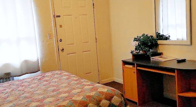 Greenwell Motel — photo 2