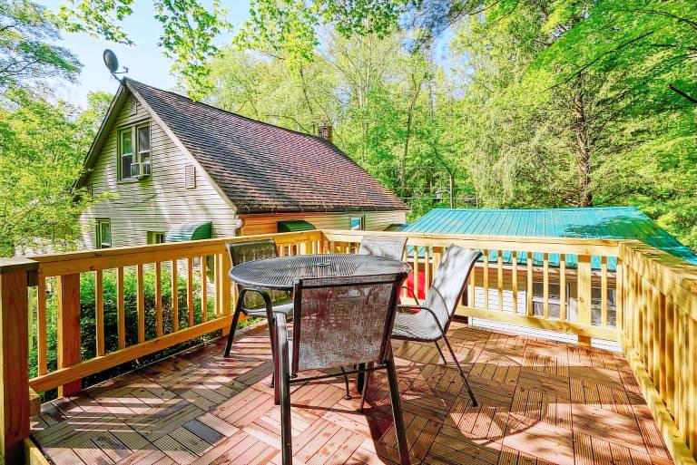 Cabin Logan