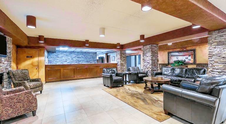 Ramada By Wyndham Fargo — photo 2