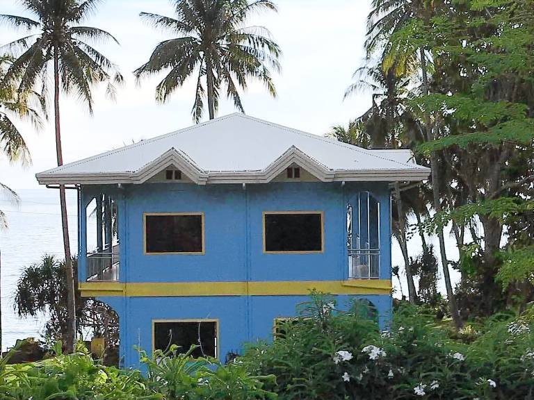 House  Camiguin