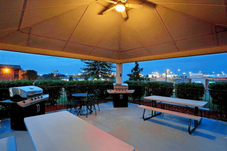 Sonesta Simply Suites Pittsburgh Airport — photo 2