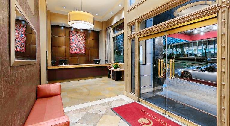 Executive Hotel Pacific — photo 3