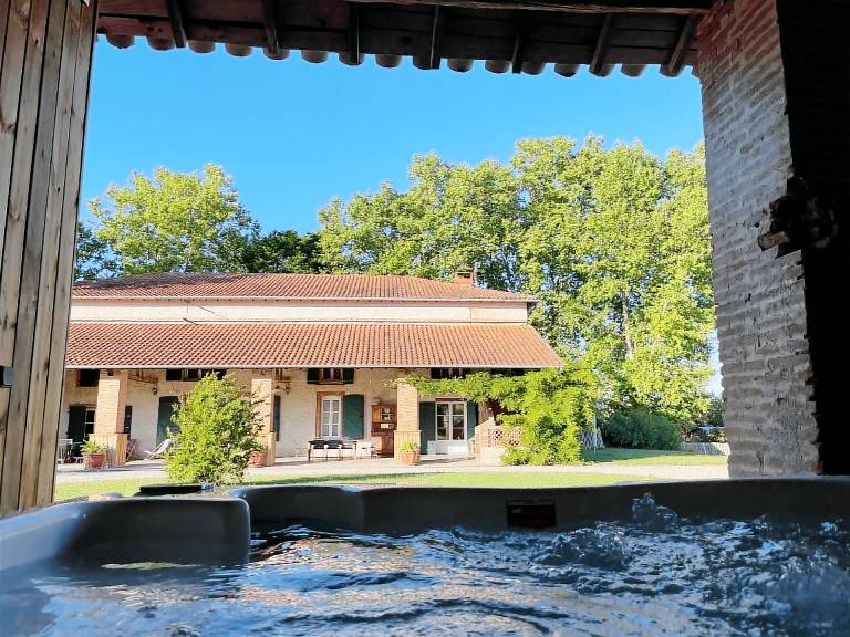 Vacation home with garden, terrace & private pool | Perfect for remote work — photo 4