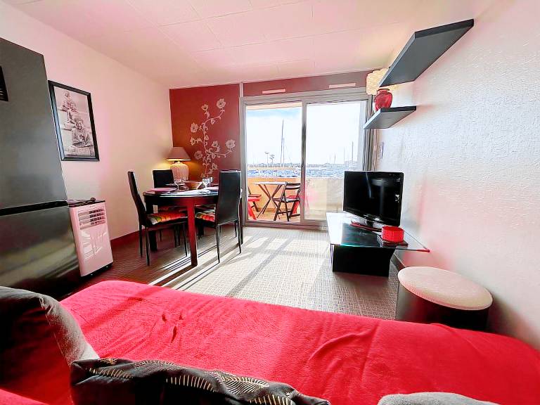Apartment with 1 room for 4 persons — photo 5