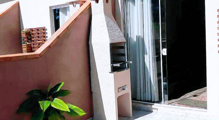 House with 1 room for 3 persons in Bombinhas
