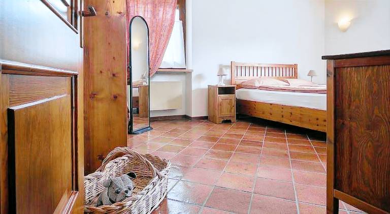 Holiday apartment with pool — photo 2