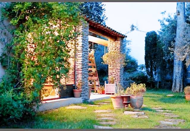 Villa with private pool, terrace & garden — photo 3