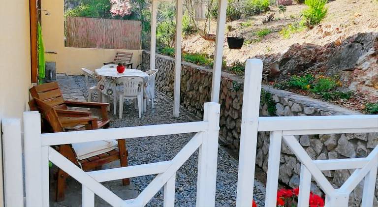 Pleasant apartment with patio, grill & garden | Beach nearby | Perfect for remote work | Pets are welcome in Campo nell'Elba