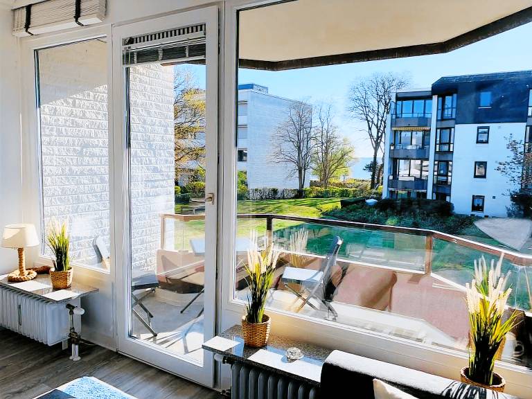 Rental apartment with yard & terrace | Garden view | Perfect for remote work — photo 3
