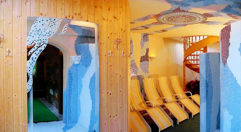 Beautiful serviced apartment with garden, sauna & patio | Pets are welcome — photo 5
