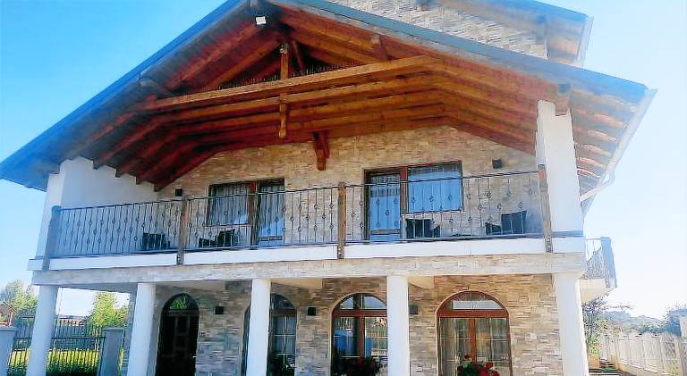 Bed and breakfast  Cristian