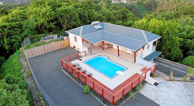 Spacious villa with private pool, patio & barbecue | Pets are welcome — photo 3