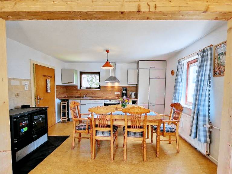 Family-oriented house with yard, patio & barbeque | Pet-friendly — photo 2