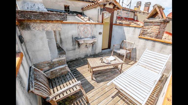 Villa with patio — photo 5