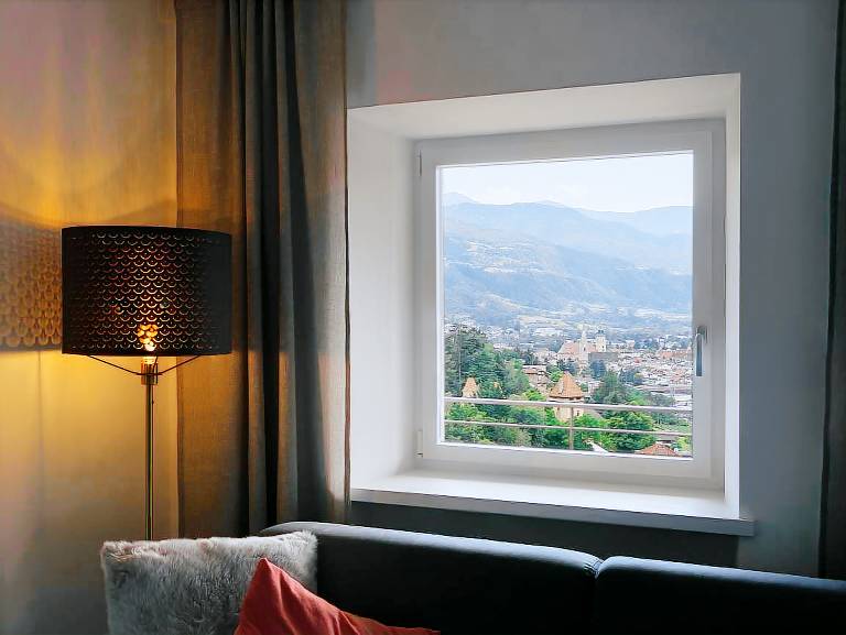 Apartment 'Cityview Apt 2' with Mountain View, Private Terrace and Wi-Fi — photo 2