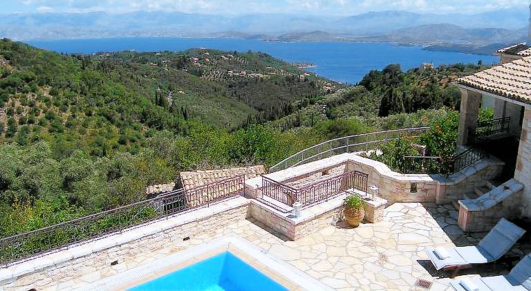 Villa with yard, patio & private pool — photo 2