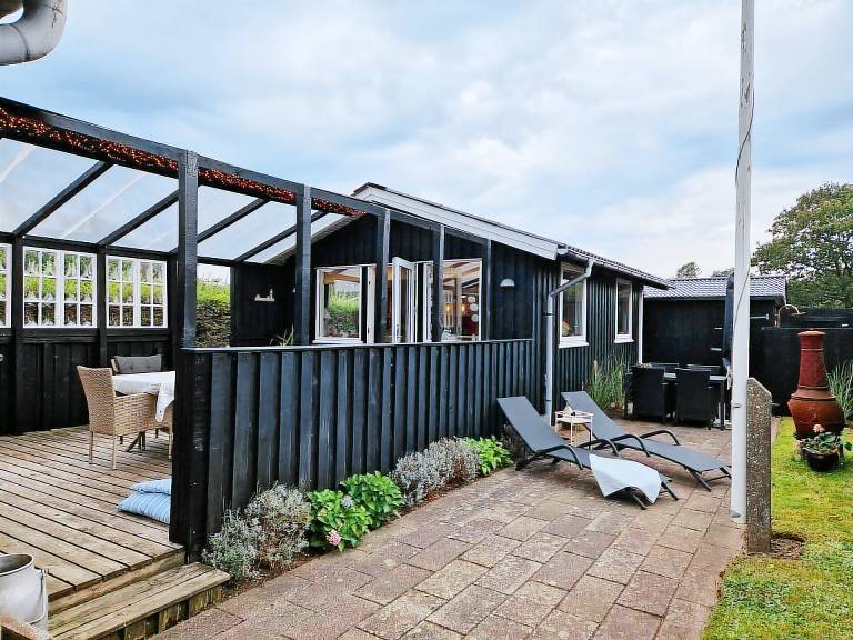 House with patio & barbecue | Beach nearby | Pet-friendly — photo 4