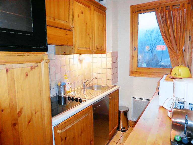 Apartment with 2 rooms for 6 persons — photo 3